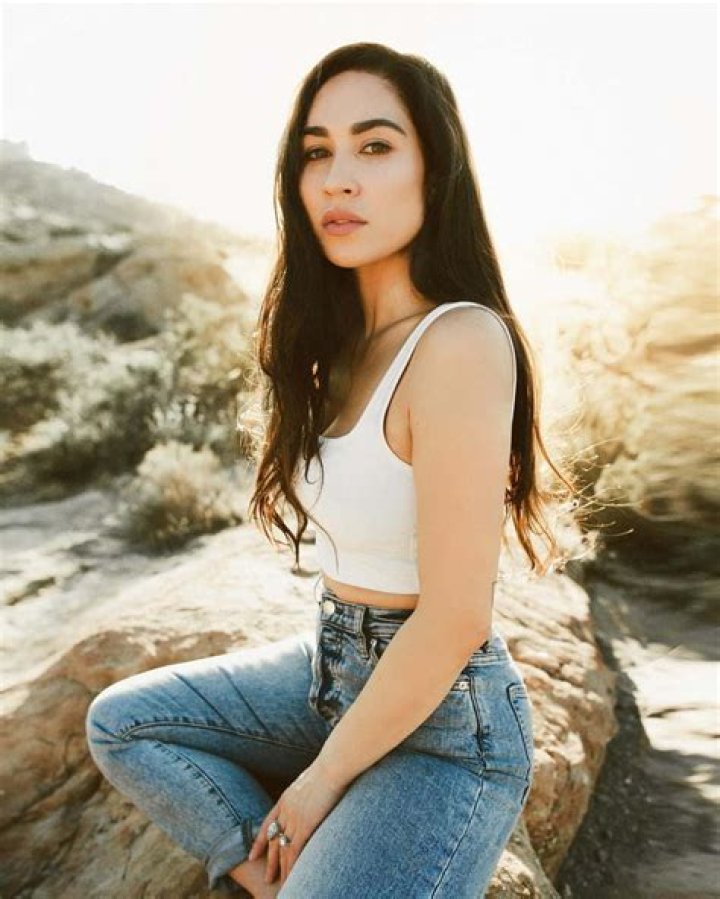 Cassie Steele Workout Routine
