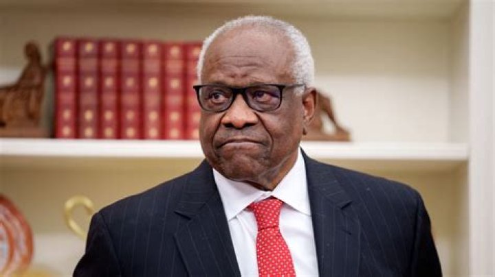 Clarence Thomas siblings: Meet Emma Mae Martin and Myers Lee Thomas 1 Clarence Thomas siblings